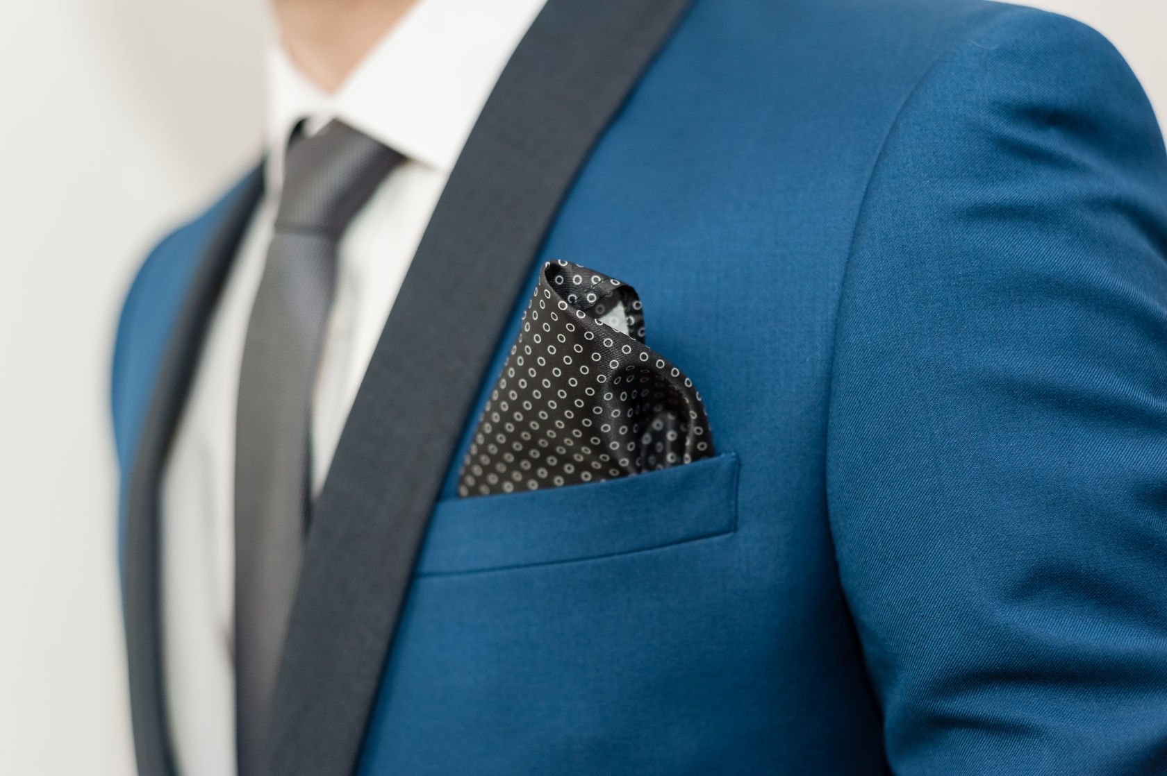 Best Suits for Men: Brand Guide