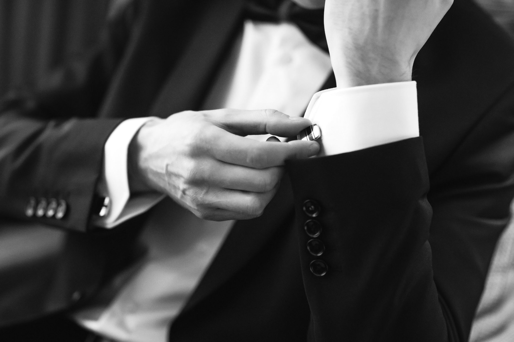 The Insider’s Guide: Men’s Wedding Suit Ideas